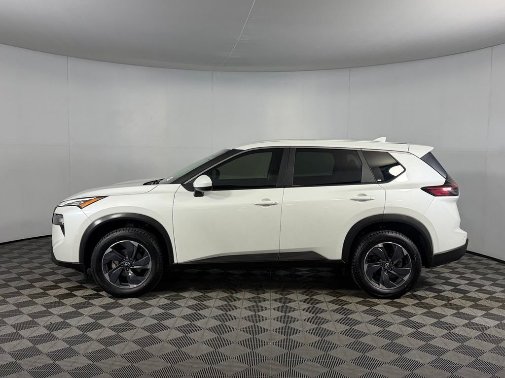 2025 Nissan Rogue SV - Photo 11