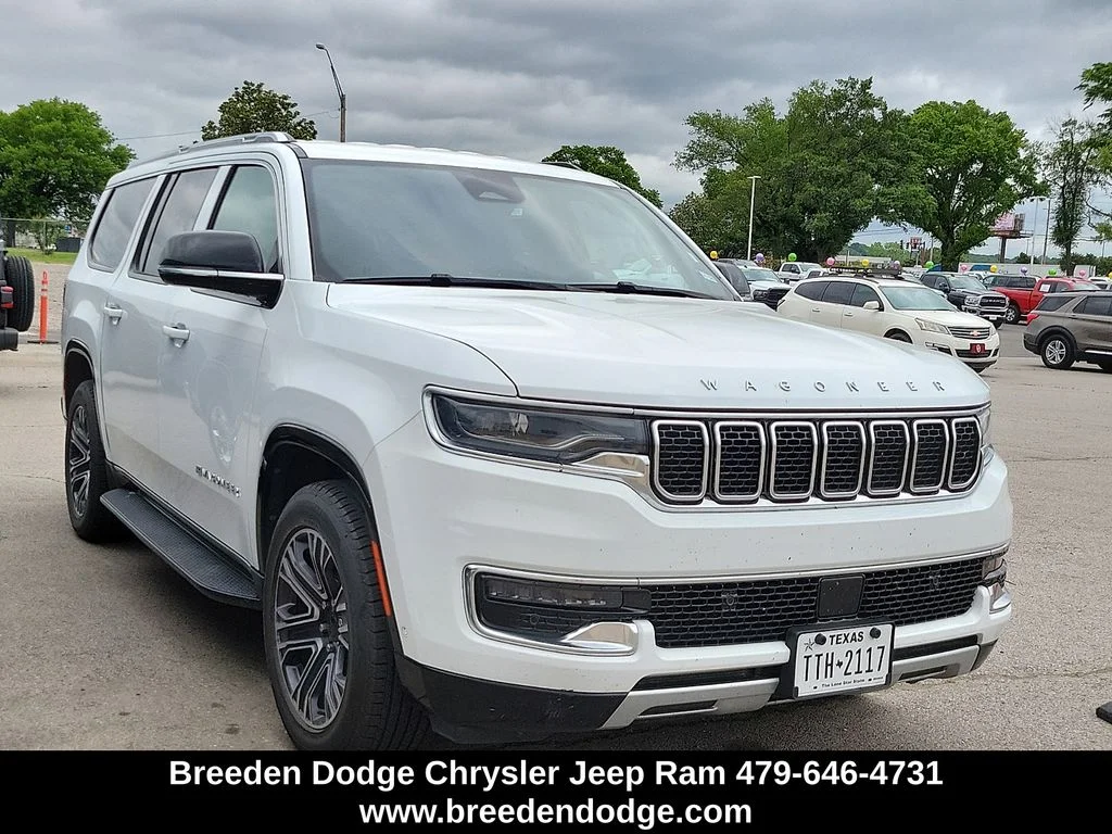 2024 Jeep Wagoneer L's photo