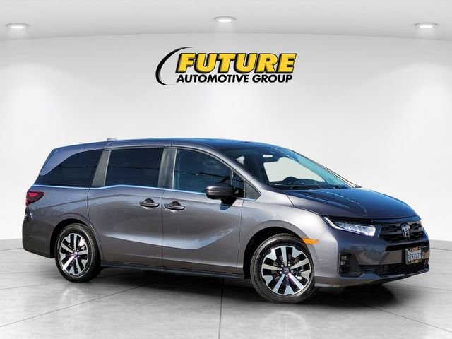 Used 2025  Honda EX-L image 1