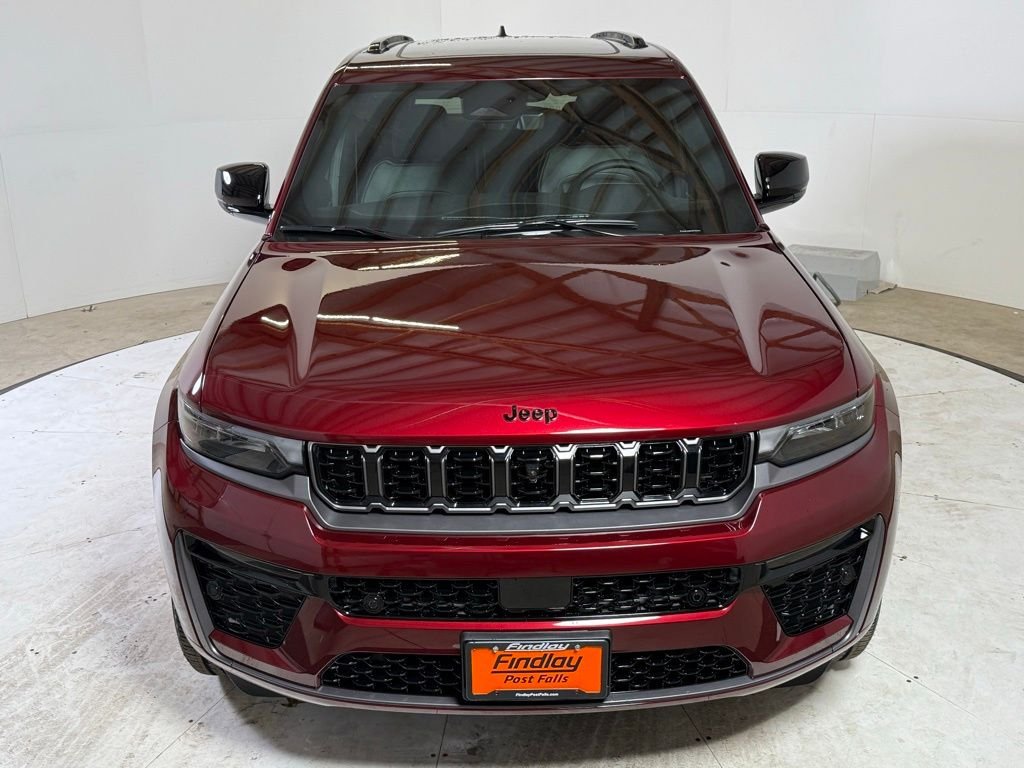 New 2026 Velvet Red Pearl-Coat Exterior Paint Jeep Limited Reserve image 2