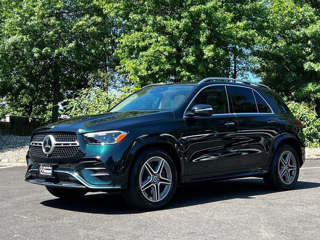 Certified Used 2024 Green Mercedes-Benz GLE 450e image 1