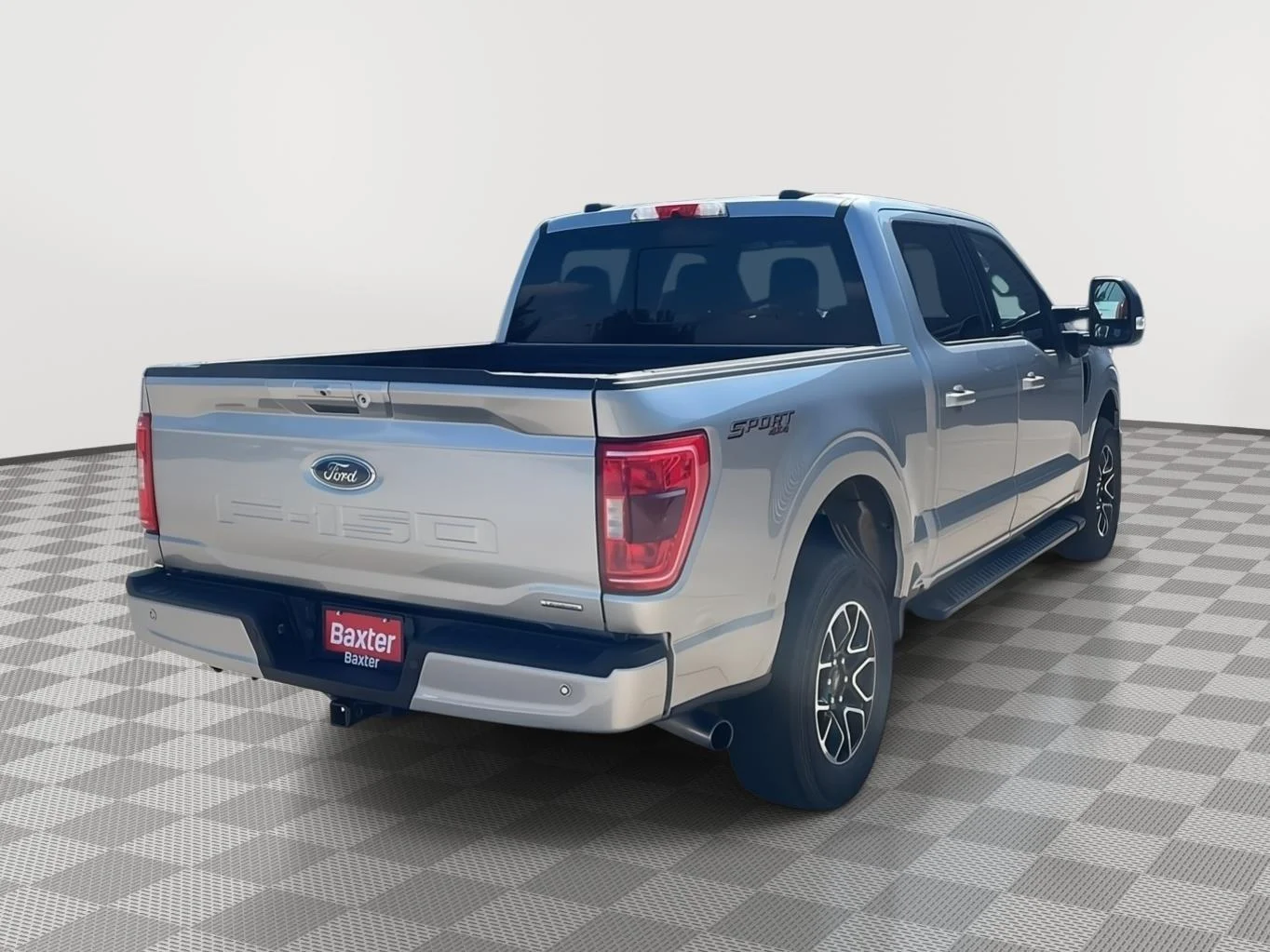 Certified Used 2022 Iconic Silver Ford XLT image 3