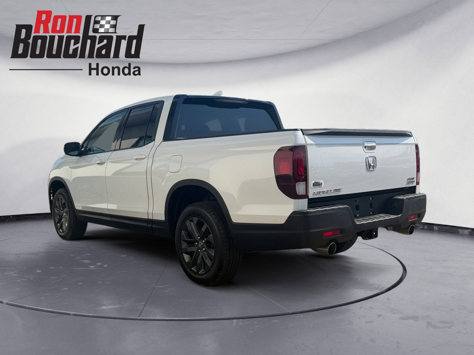 Used 2023 Platinum White Pearl Honda Sport image 4