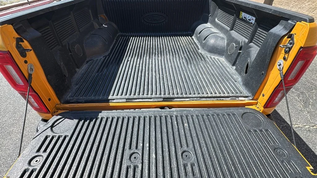 Used 2022 Cyber Orange Metallic Tricoat Ford XLT image 25