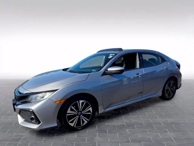 Used 2018 Silver Honda EX image 3