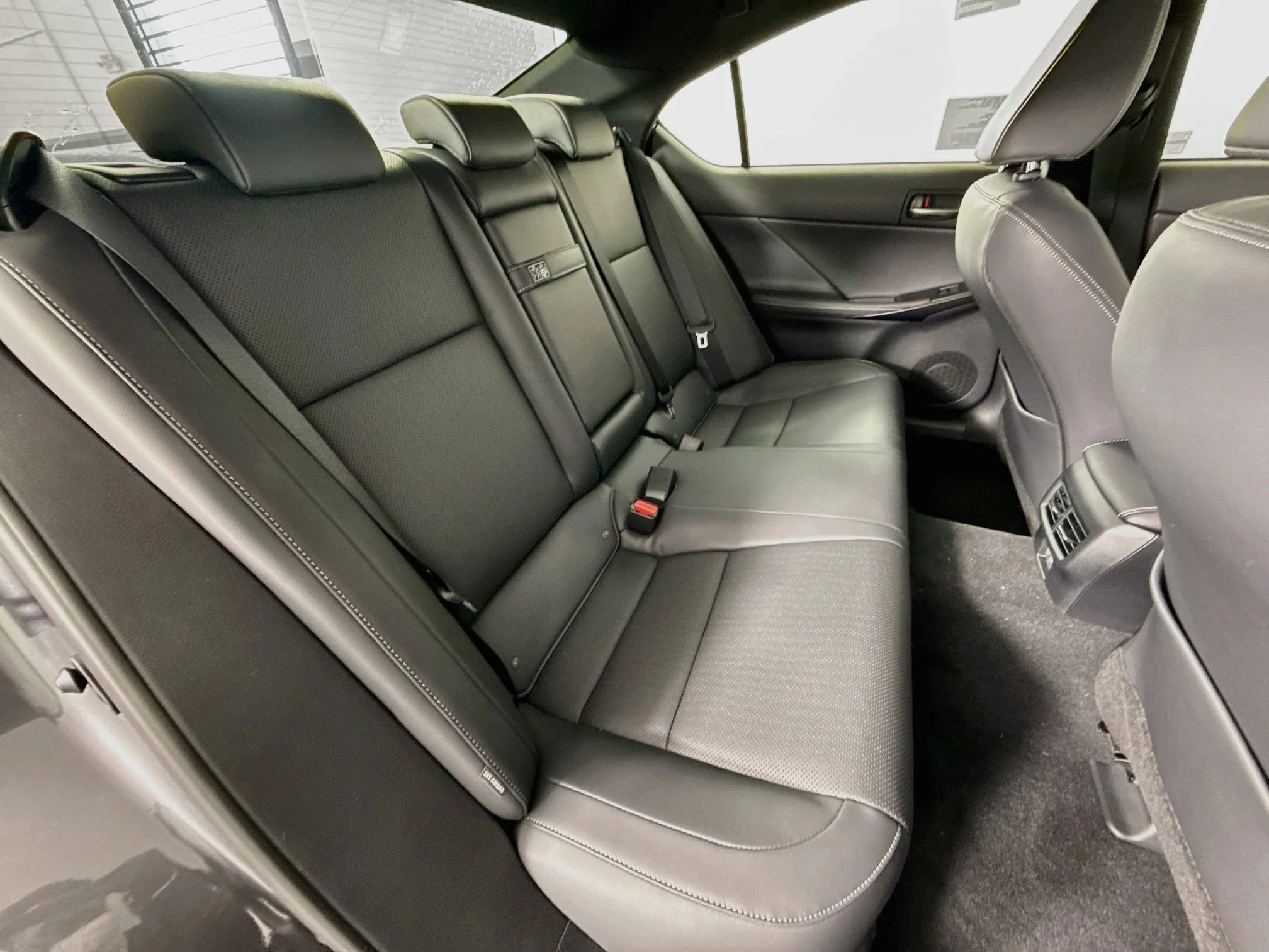 2026 Lexus IS 350 F SPORT DESIGN - Photo 25