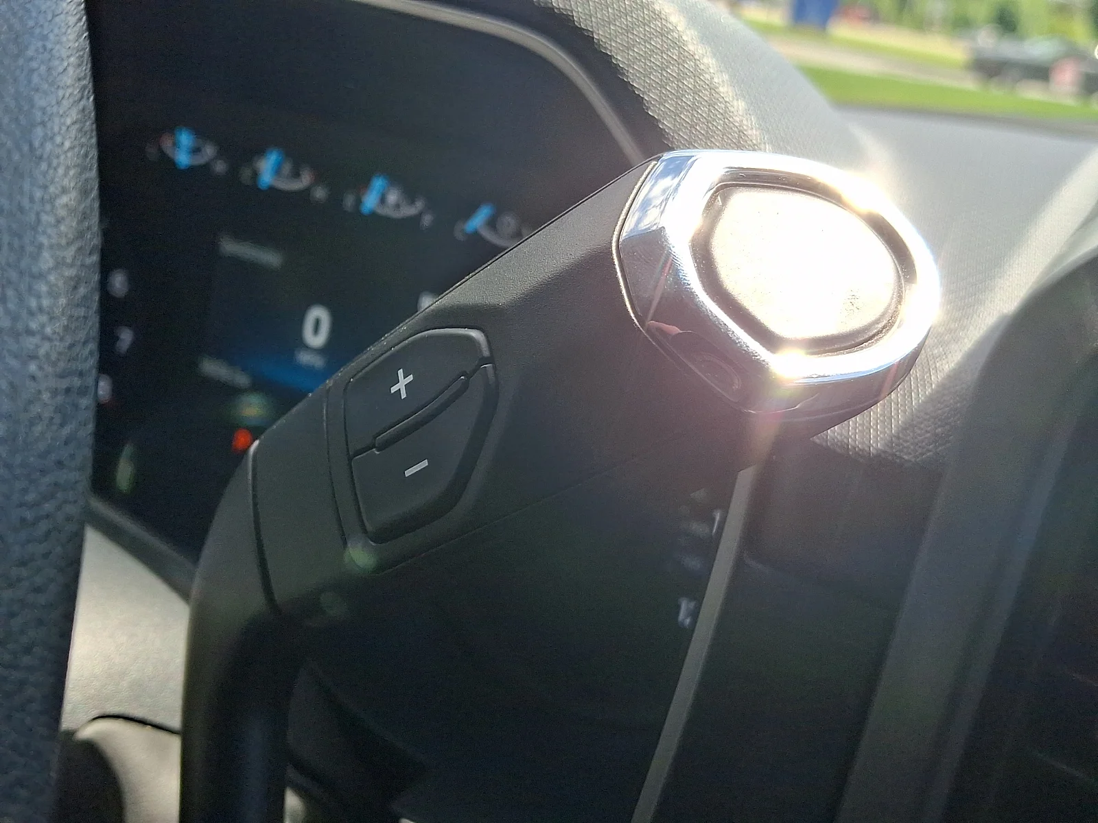 Used 2022  Ford XLT image 15