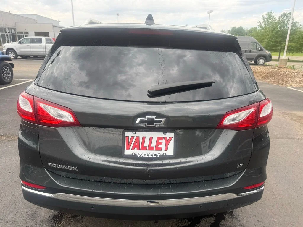 Used 2018 Gray Chevrolet LT image 5