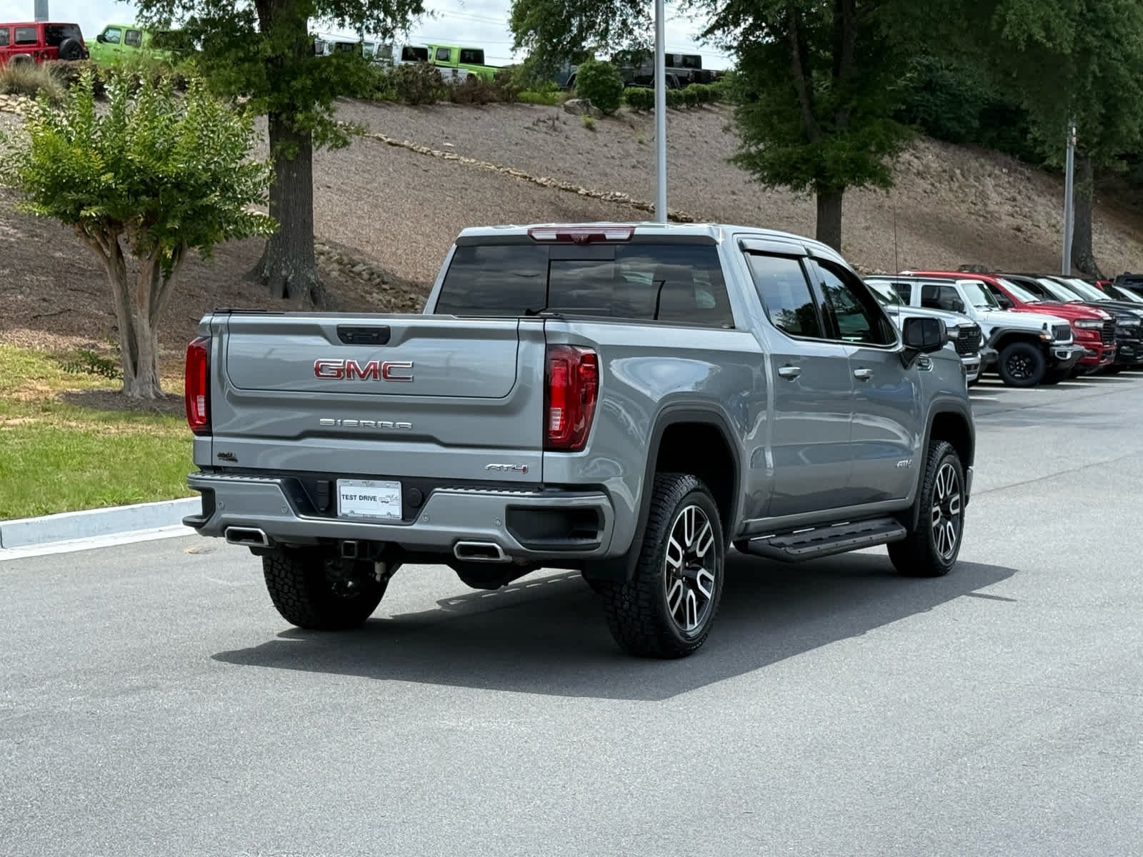 Used 2023 Sterling Metallic GMC AT4 image 5