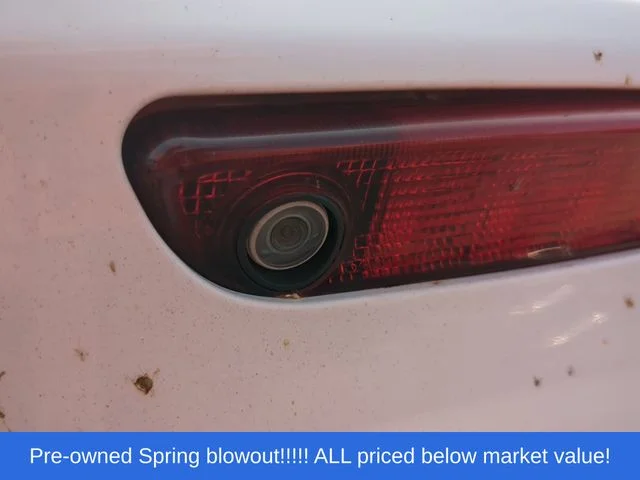 Used 2020 White Chrysler Touring image 12