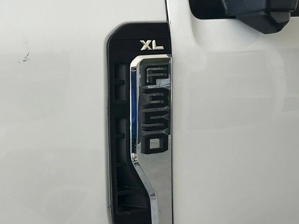 Used 2025 White Ford XL image 13
