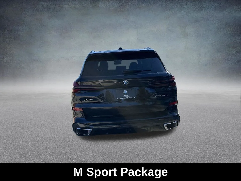 Used 2025 Black BMW xDrive50e image 9
