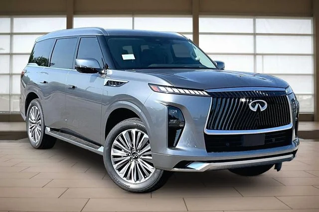 New 2027 Silver INFINITI LUXE image 12
