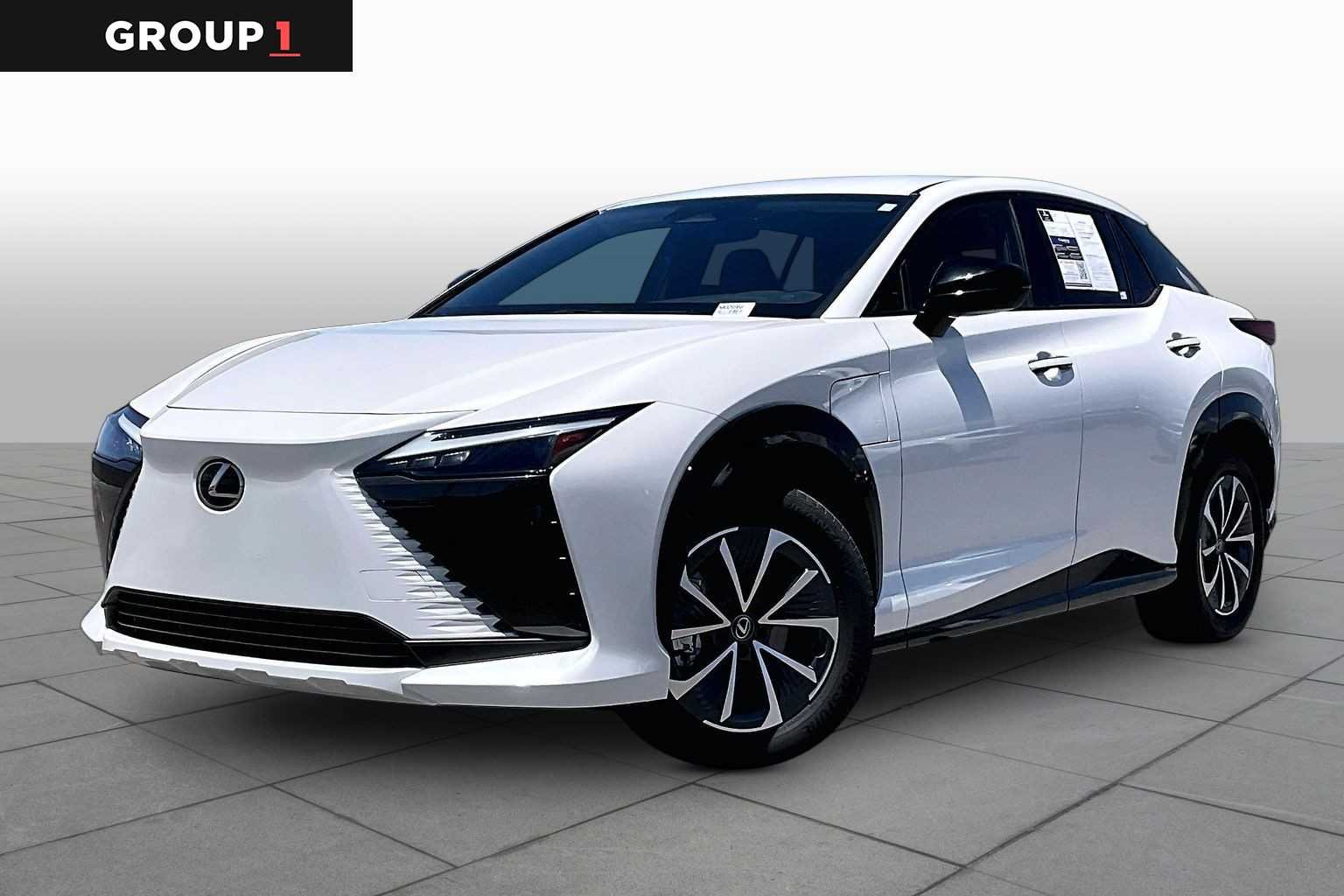 2025 Lexus RZ 450e 300e's photo