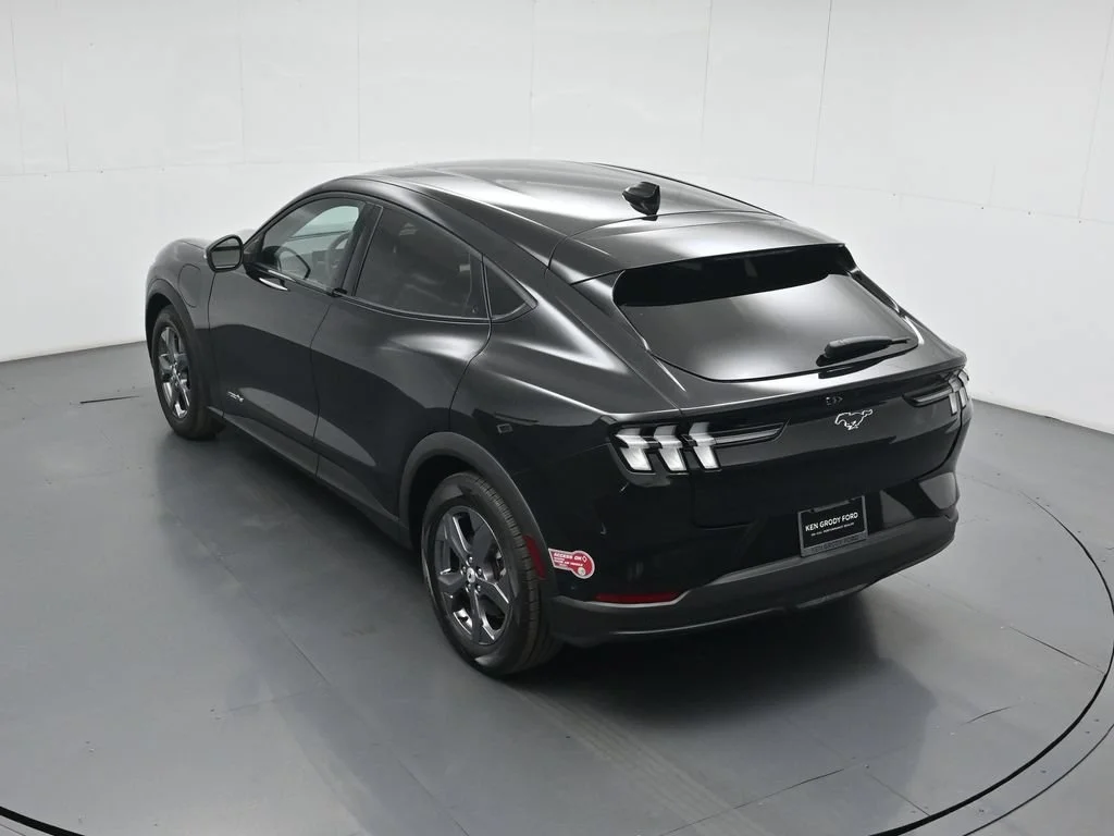 Certified Used 2023 Black Ford Select image 39