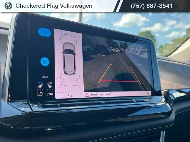 New 2026 Green Volkswagen 2.0T SE w/Technology image 40