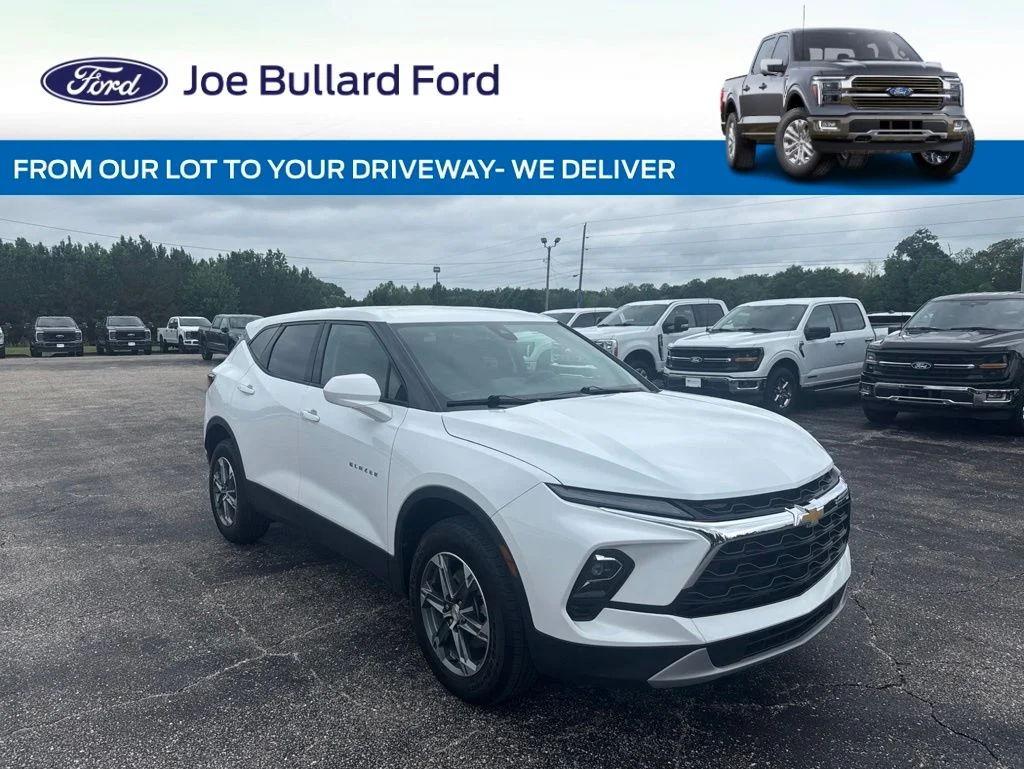 2025 Chevrolet Blazer 2.0T 2LT FWD's photo