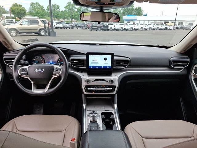 2023 Ford Explorer XLT - Photo 19