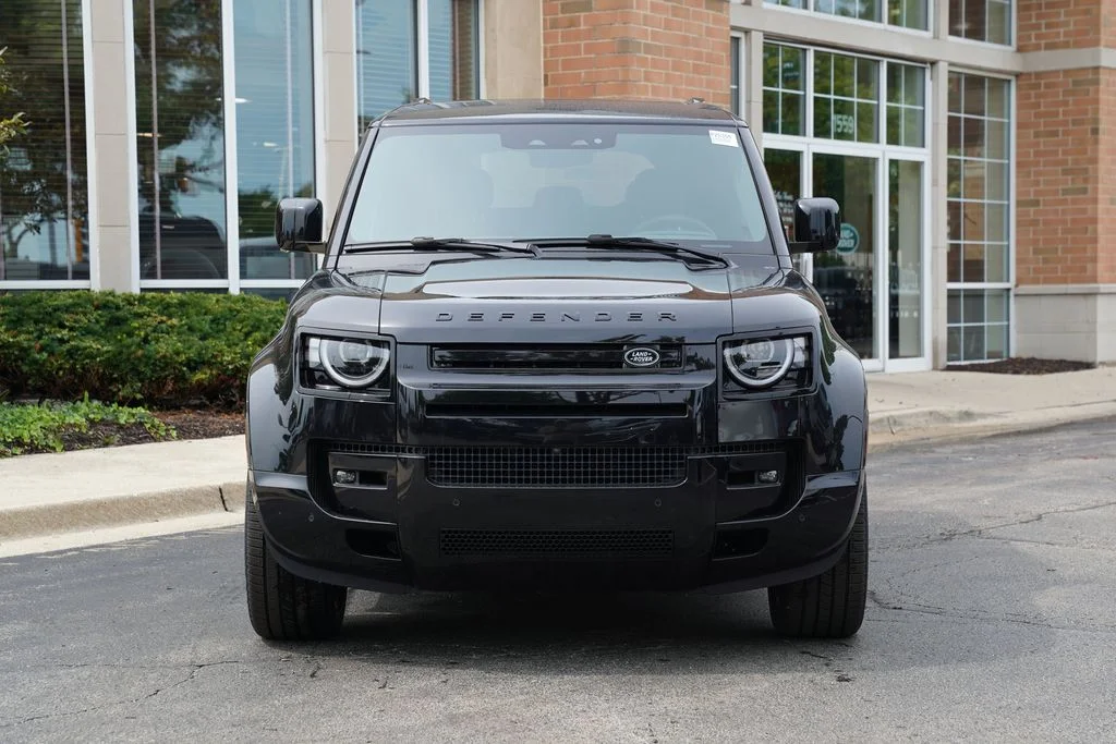 New 2026 Santorini Black Land Rover X image 4
