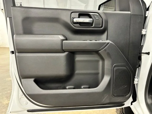 Used 2022 White Chevrolet Custom Trail Boss image 18