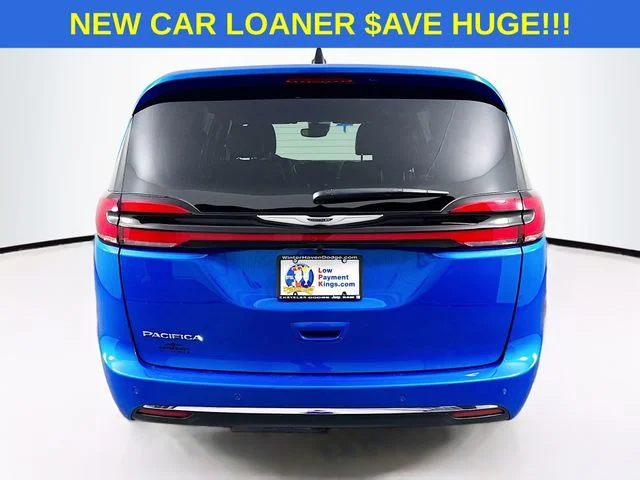 New 2026 Hydro Blue Pearl-Coat Exterior Paint Chrysler  image 6