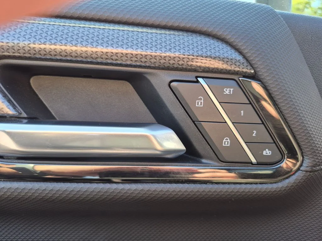 Used 2025 Gray Chevrolet ZR2 image 16