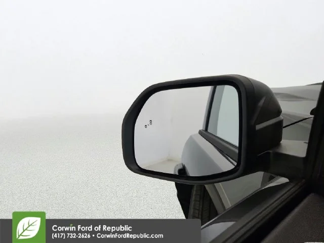 New 2026 Carbonized Gray Metallic Ford Outer Banks® image 15