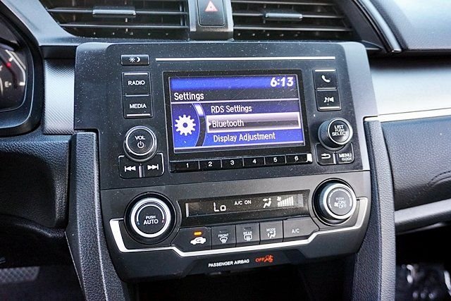 Used 2018 Purple Honda LX image 32