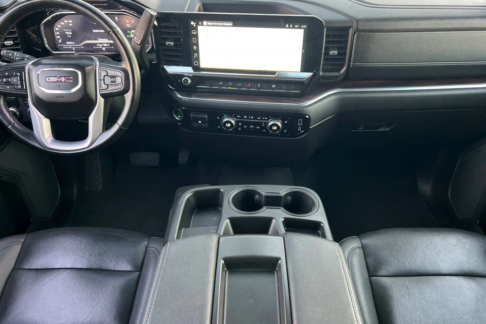 Used 2025 White GMC SLT image 13