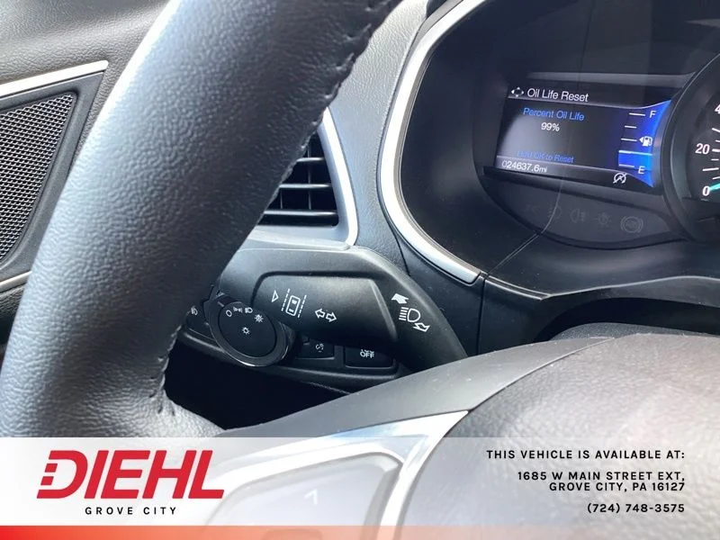 Used 2020 Green Ford SEL image 33