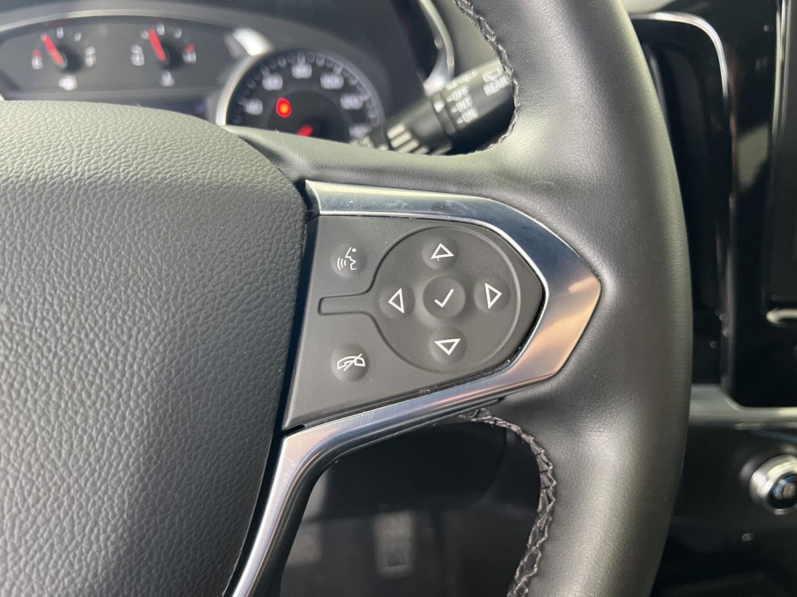 Used 2023 Blue Metallic Chevrolet LT Leather image 10
