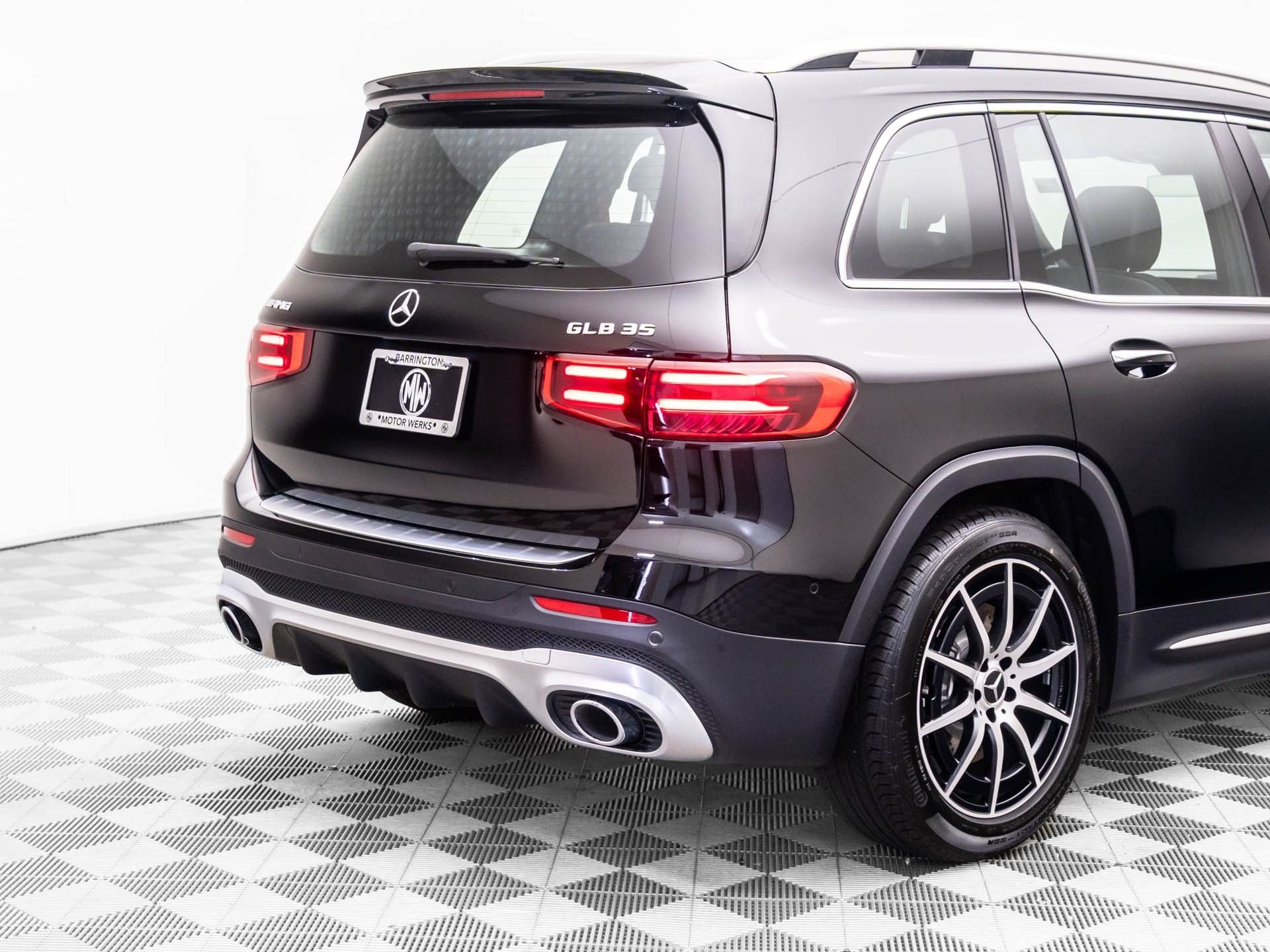2026 Mercedes-Benz GLB AMG GLB 35 - Photo 36