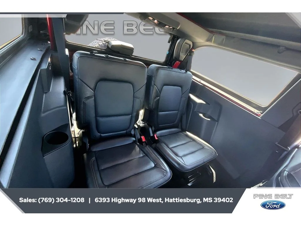 New 2026 Ruby Red Metallic Tinted Clearcoat Ford Badlands® image 20