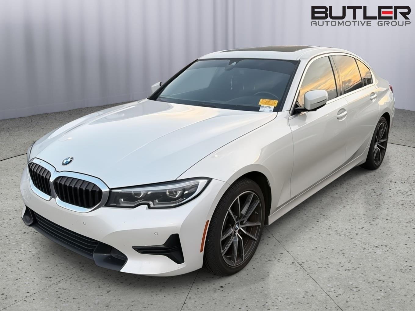 2020 BMW 3 Series 330i Sedan's photo