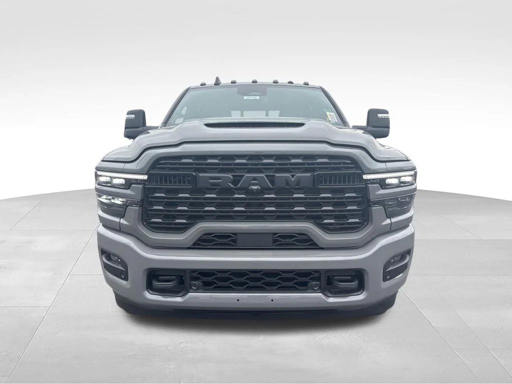 New 2026 Ceramic Gray Clear-Coat Exterior Paint RAM Limited image 8