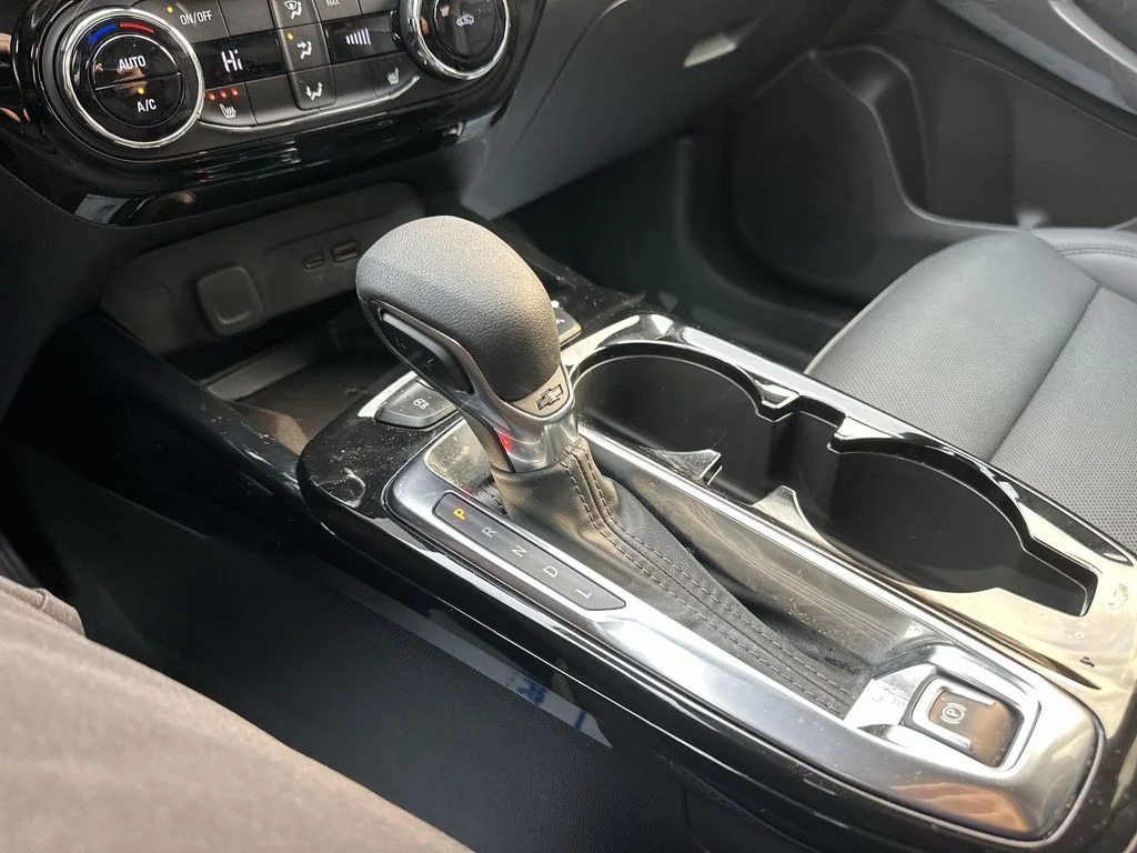 Used 2024 Gray Chevrolet ACTIV image 19