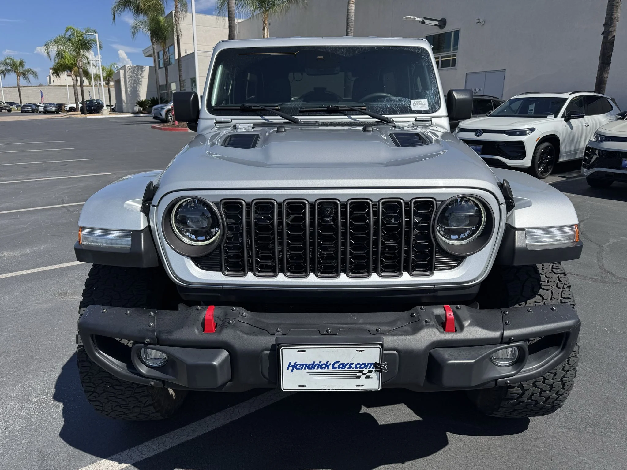 Used 2024 Silver Zynith Clearcoat Jeep Rubicon X image 2