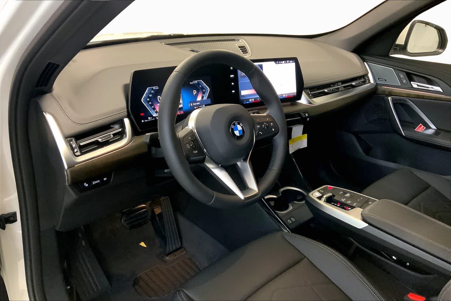 2026 BMW X1 28i - Photo 8