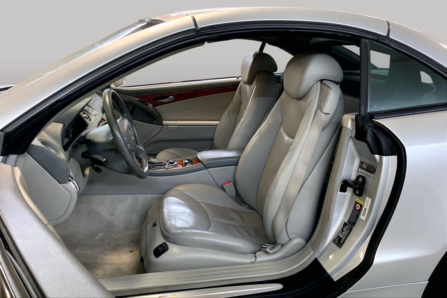 Pre-Owned 2004 Mercedes-Benz SL500