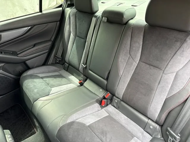 Used 2022 Magnetite Gray Metallic Subaru Limited image 19