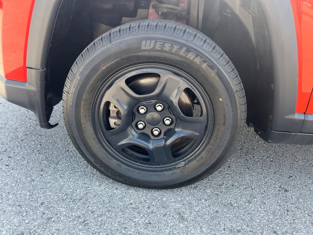 Used 2018 Orange Jeep Sport image 10