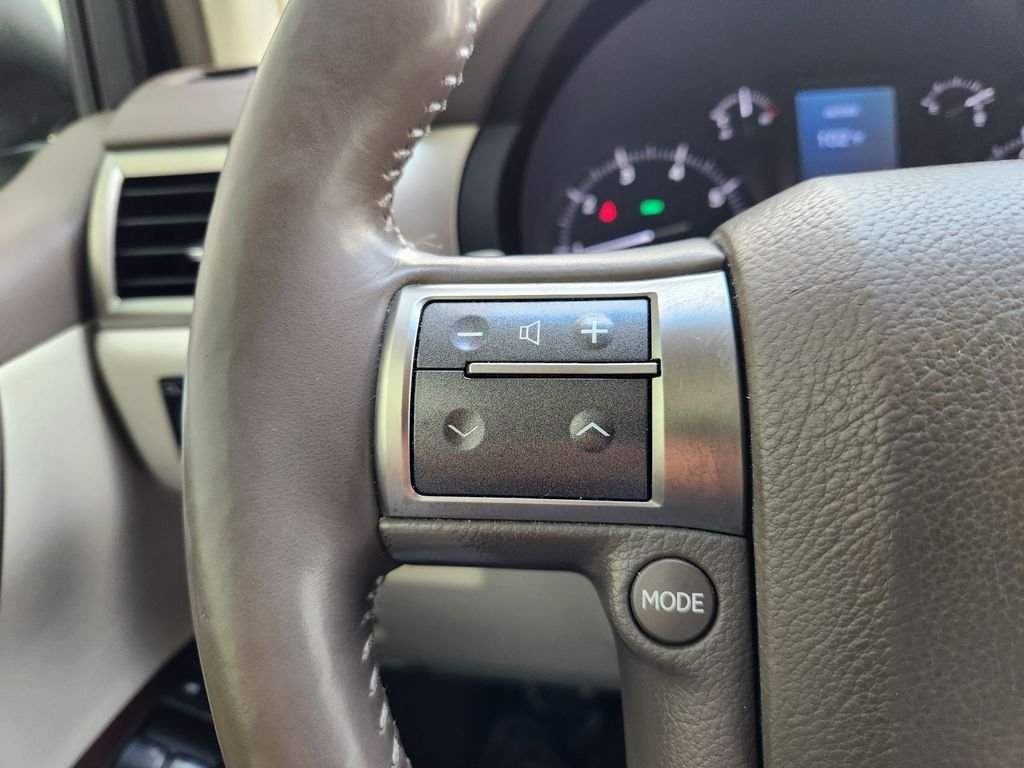 Used 2015 Starfire Pearl Lexus 460 Luxury image 29