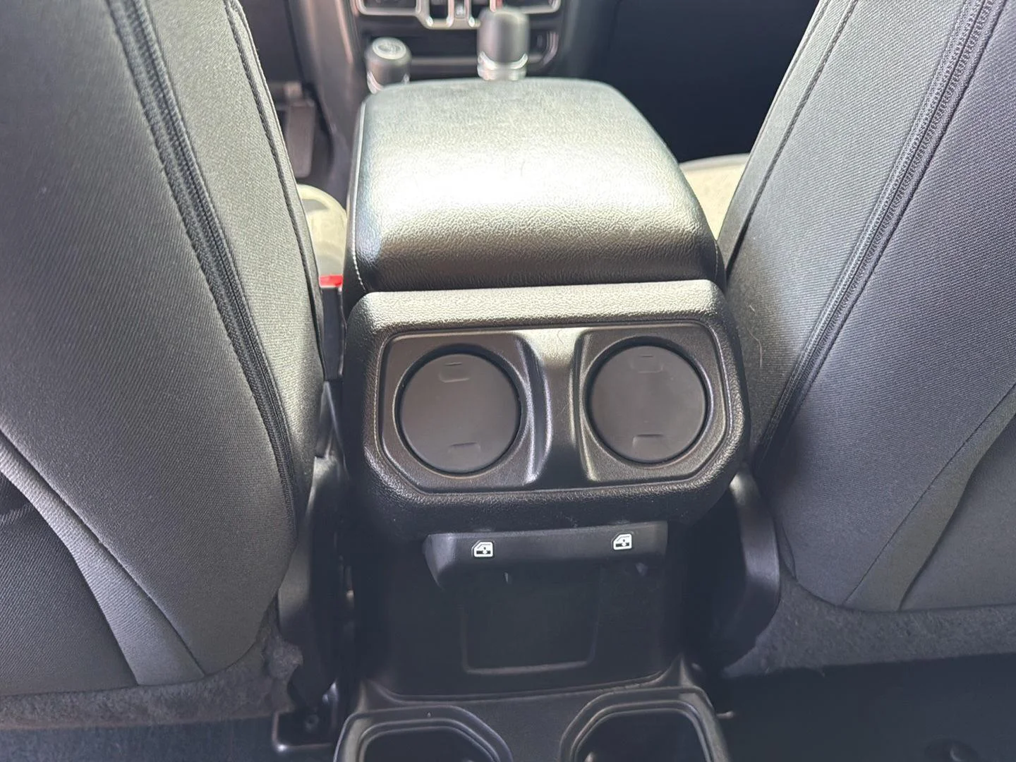 Used 2018 Bright White Clearcoat Jeep Sport S image 18