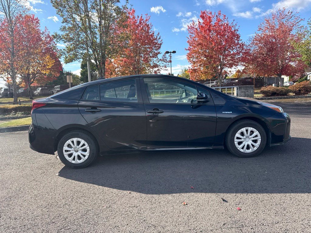 Used 2022 Midnight Black Metallic Toyota LE image 8