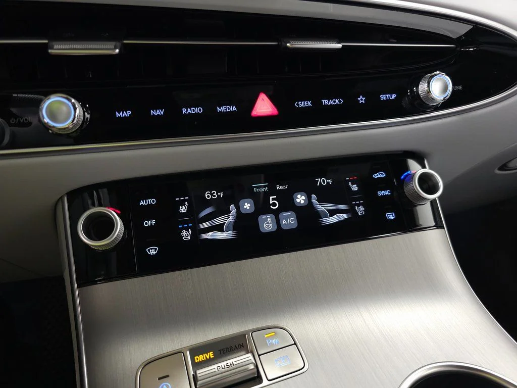2026 GENESIS GV70 Advanced - Photo 26