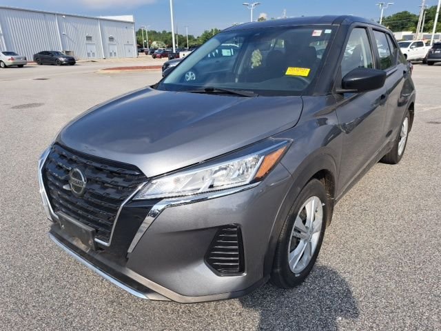 Used 2021 Gray Nissan S image 2