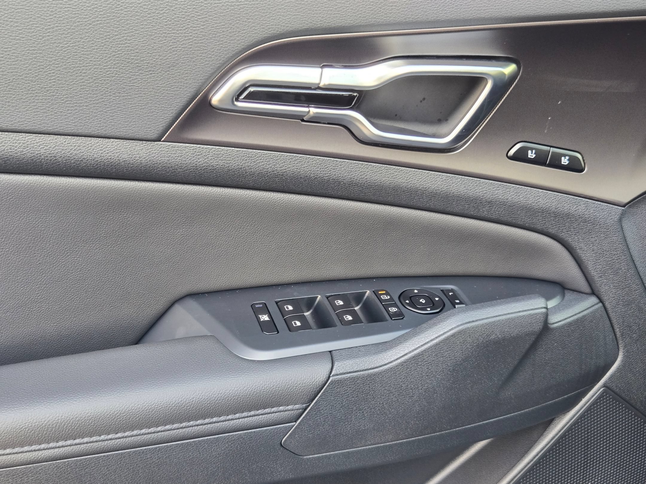 New 2027 Wolf Gray Kia SX-Prestige image 16