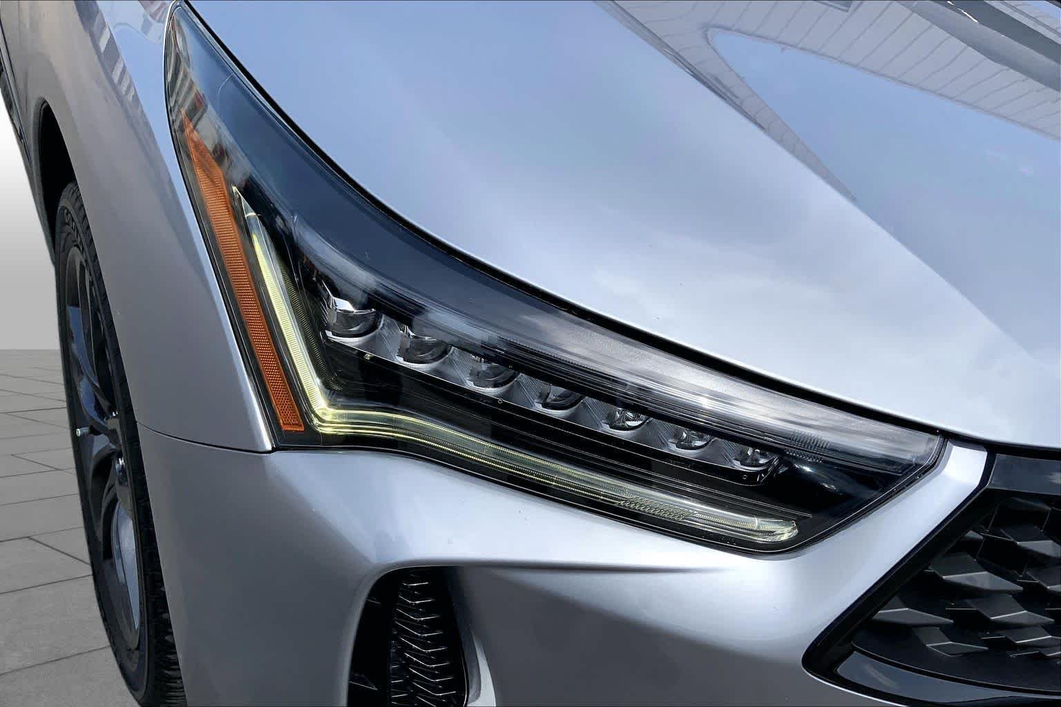 Used 2023 Lunar Silver Metallic Acura w/A-Spec Package image 26