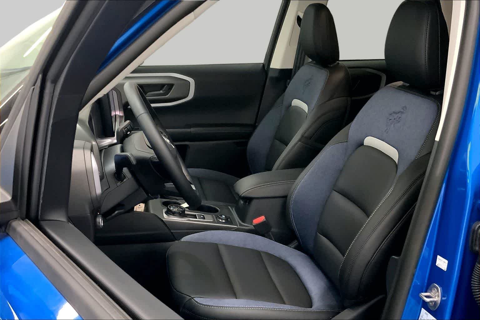 New 2026 Velocity Blue Metallic Ford Outer Banks® image 8