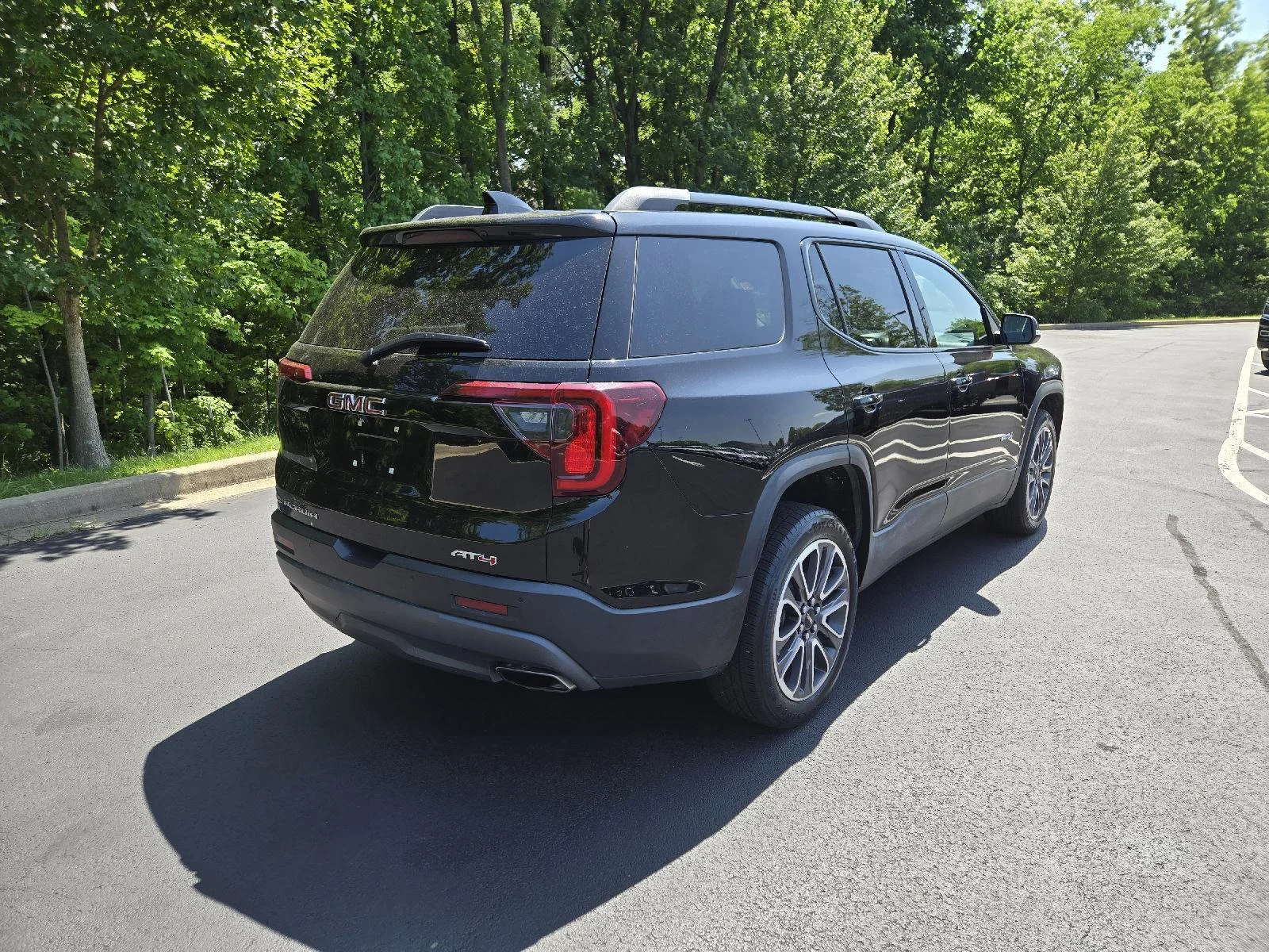 Used 2020 Ebony Twilight Metallic GMC AT4 image 3